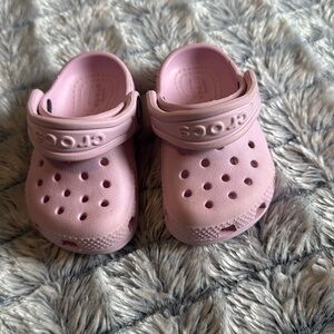 Toddler crocs size 4